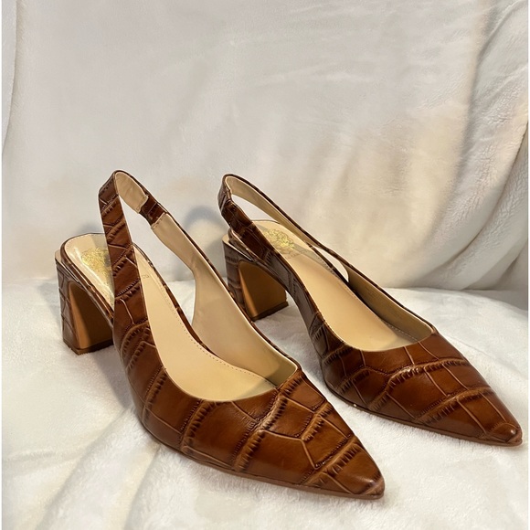 Vince Camuto Hamden slingback pointed toe pump - Picture 5 of 5